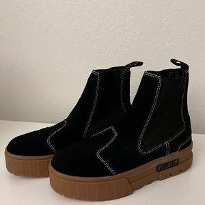 Puma boots
